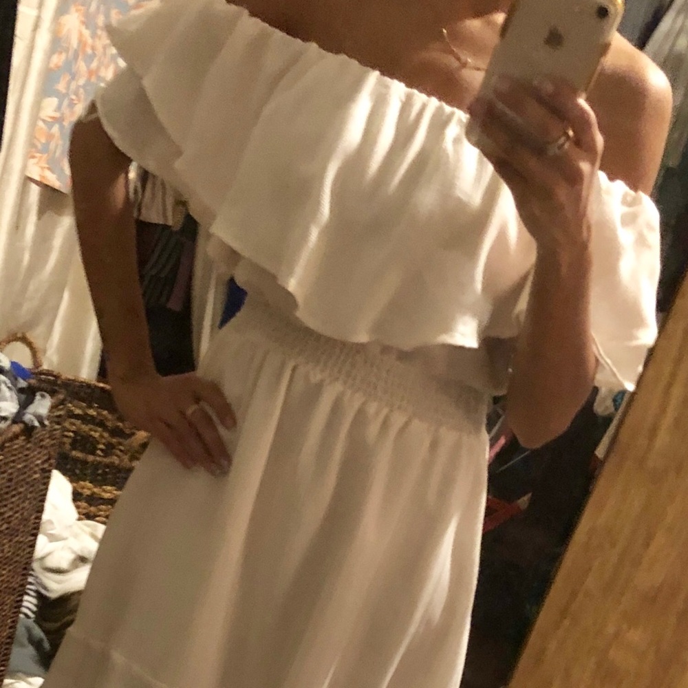 ASTR 3 seasons cream dress